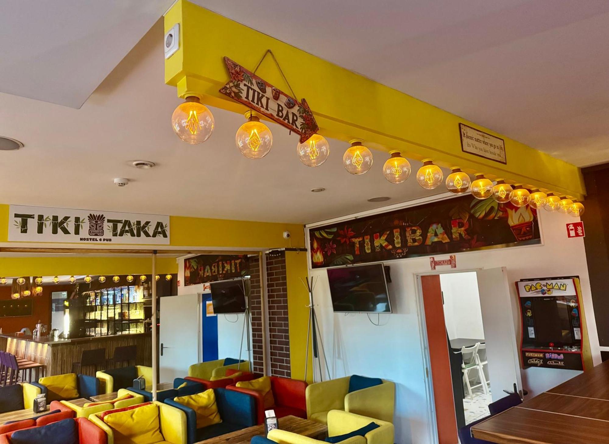 Tiki Taka Hostel & Pub VNO Exterior foto
